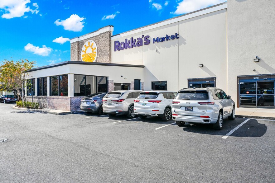 7720 Turkey Lake Rd, Orlando, FL for sale - Building Photo - Image 2 of 4