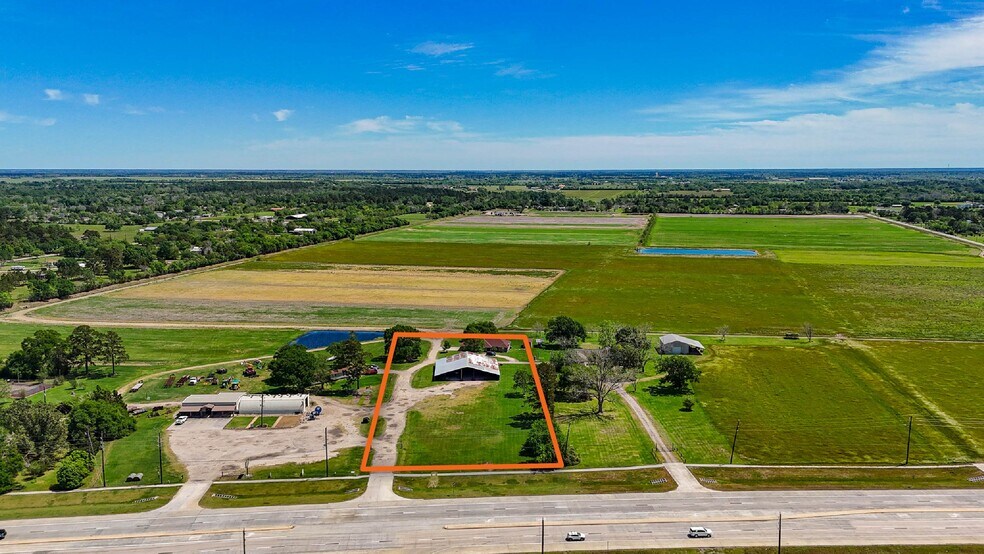 18426 FM 2100, Crosby, TX à vendre - Photo du bâtiment - Image 2 de 8