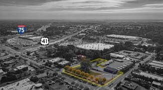 Plus de détails pour 25 SE Dodd St, Marietta, GA - Commerce de détail à louer