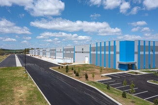 More details for 8500 Logistics Airpark Dr, Louisville, KY - Industrial for Lease