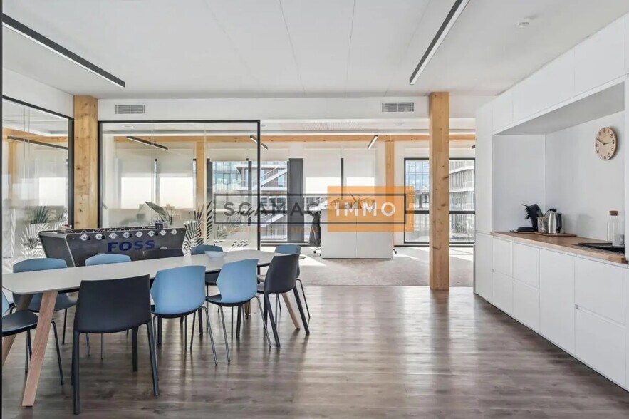 Commerce de détail dans Nanterre à louer - Photo du bâtiment - Image 3 de 7