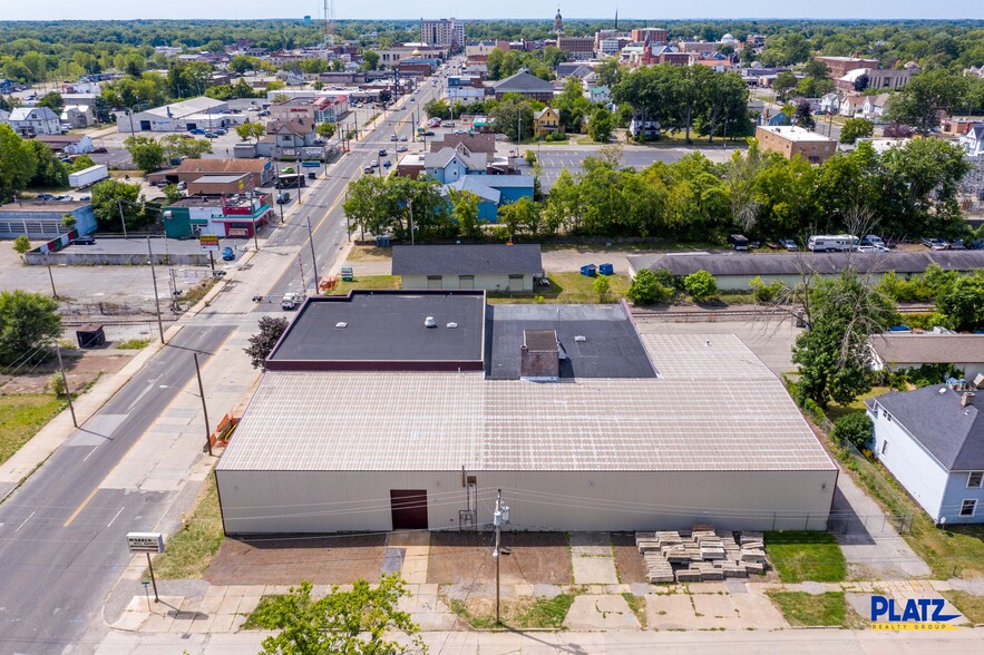 817 E Market St, Warren, OH for sale - Building Photo - Image 1 of 1