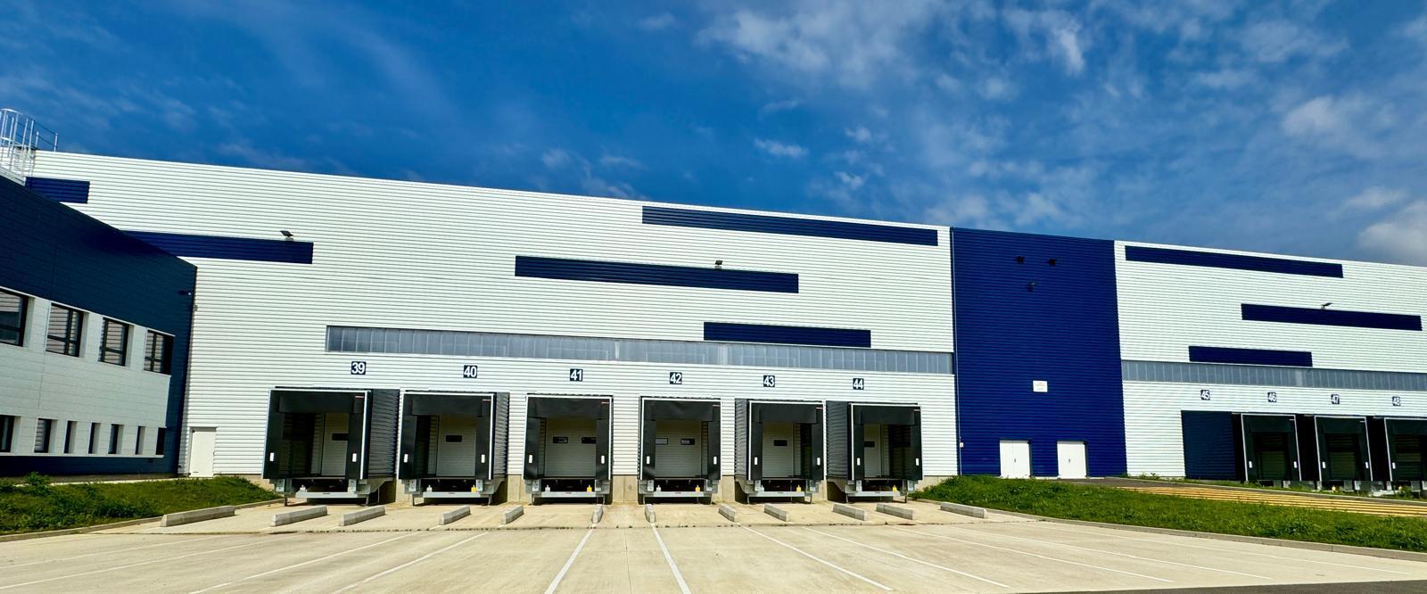 Industrial in Villenoy for lease Building Photo- Image 1 of 7