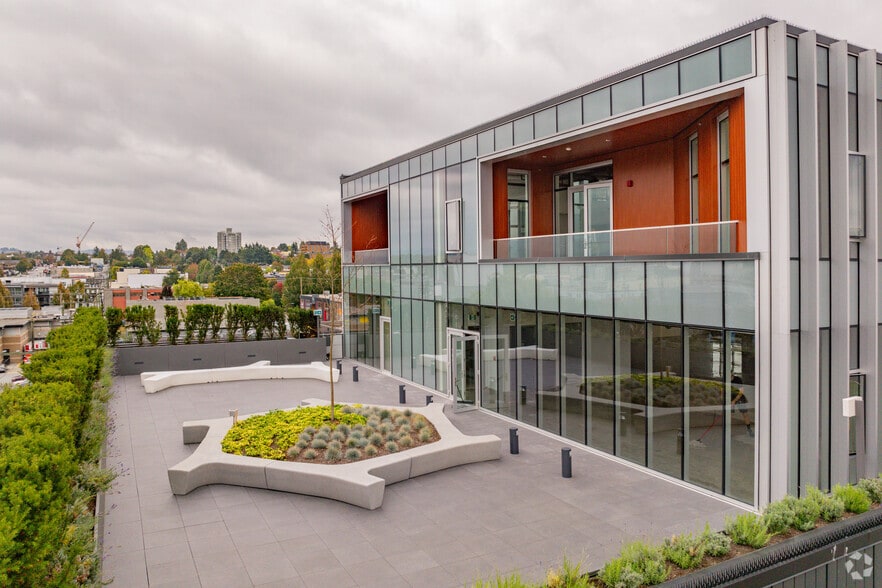 1313 E Pender St, Vancouver, BC à louer - Photo du bâtiment - Image 3 de 5