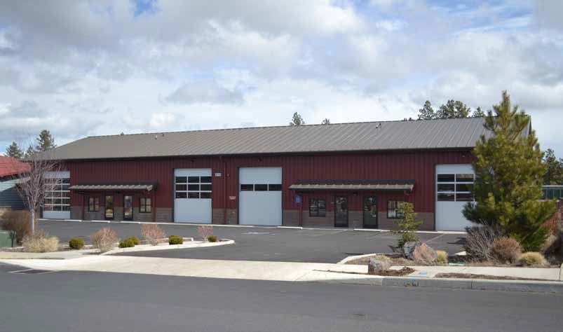 20700 Carmen Loop, Bend, OR for lease - Primary Photo - Image 2 of 3