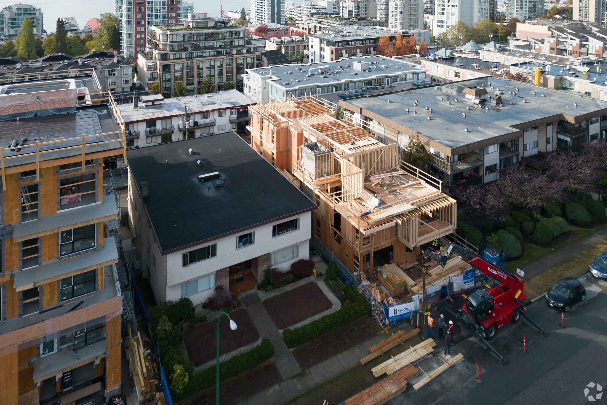133 4th St, North Vancouver, BC à vendre Photo principale- Image 1 de 1
