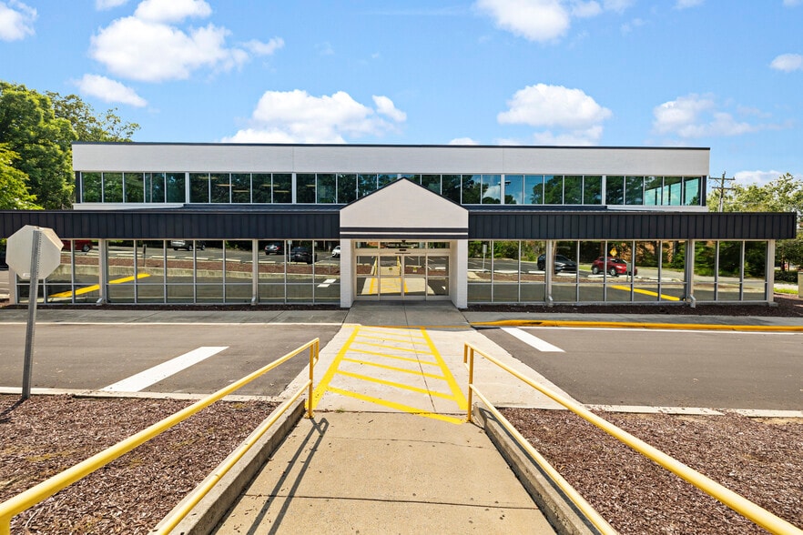 4020 N Roxboro St, Durham, NC for sale - Building Photo - Image 2 of 8