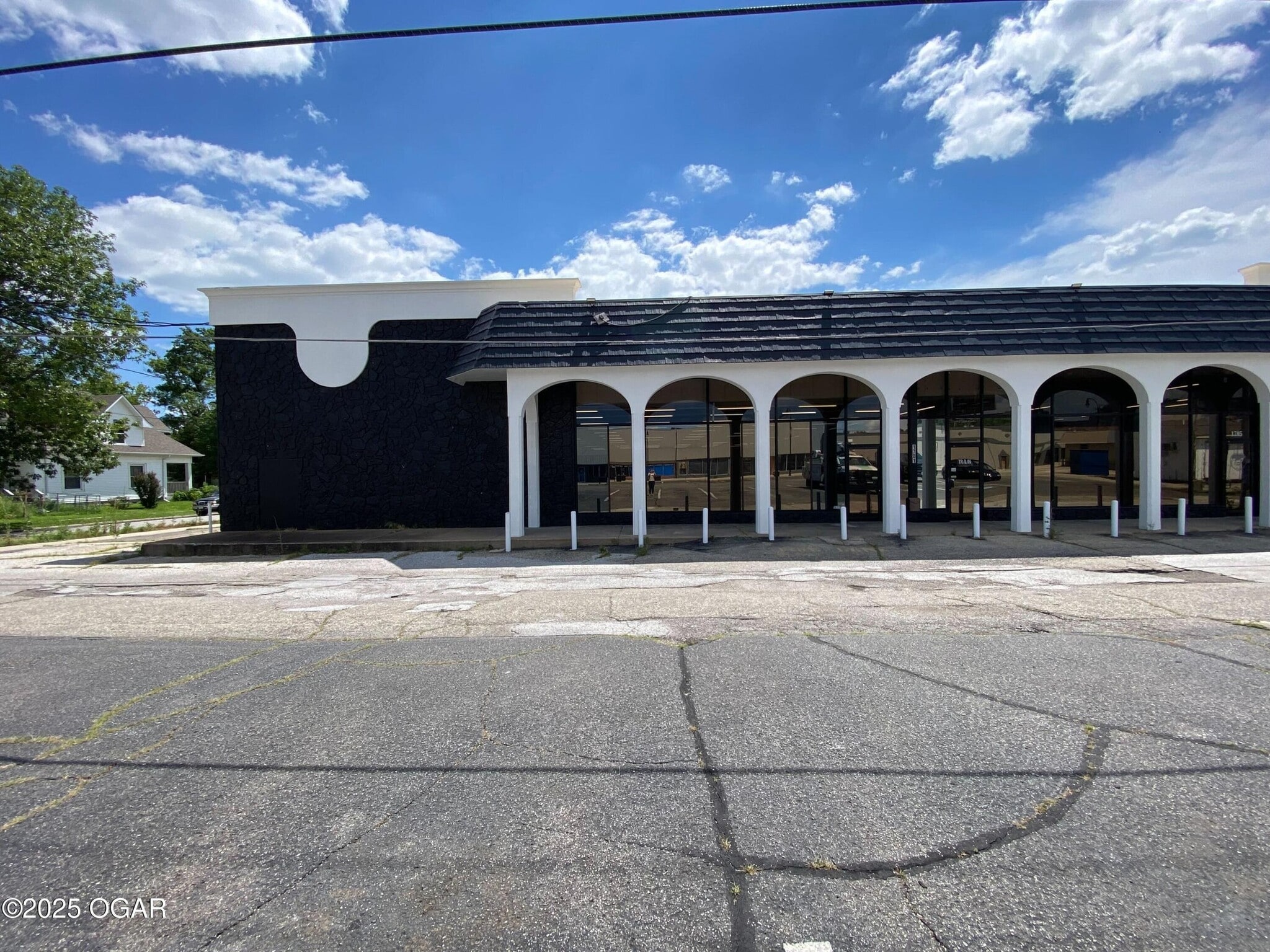1701 S Main St, Joplin, MO for lease Primary Photo- Image 1 of 4