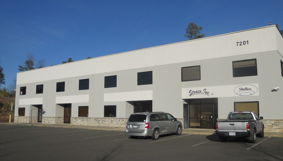 7201 Acc Blvd, Raleigh, NC à louer - Photo du bâtiment - Image 3 de 9