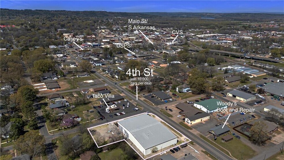 502 E 4th St, Russellville, AR à vendre - Photo du bâtiment - Image 2 de 5