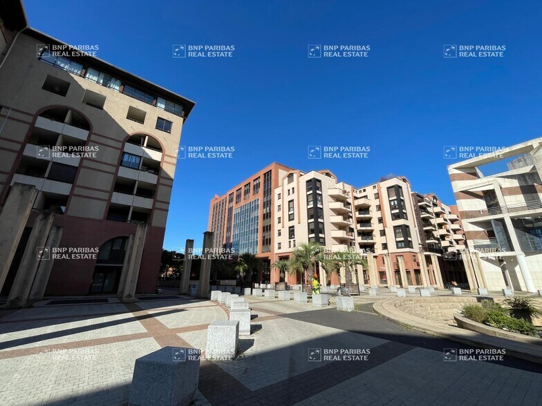 3 Place Alfonse Jourdain, Toulouse à vendre - Photo du bâtiment - Image 3 de 33