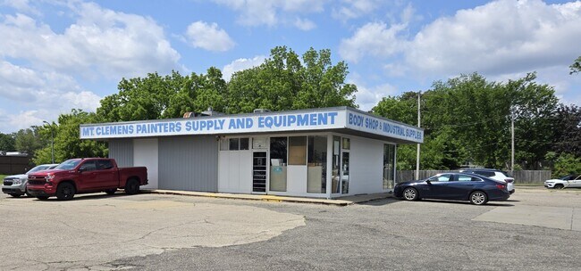 Plus de détails pour 210 S Main St, Mount Clemens, MI - Commerce de détail à vendre