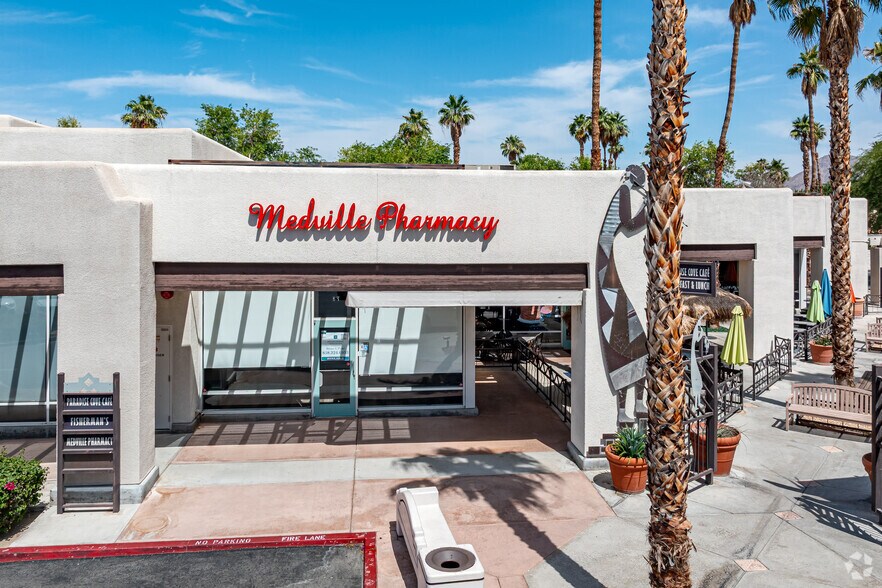 44150 Town Center Way, Palm Desert, CA à vendre - Photo du bâtiment - Image 3 de 5