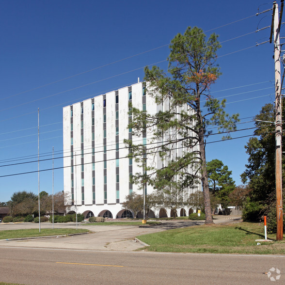 10225 Florida Blvd, Baton Rouge, LA for sale - Primary Photo - Image 1 of 1