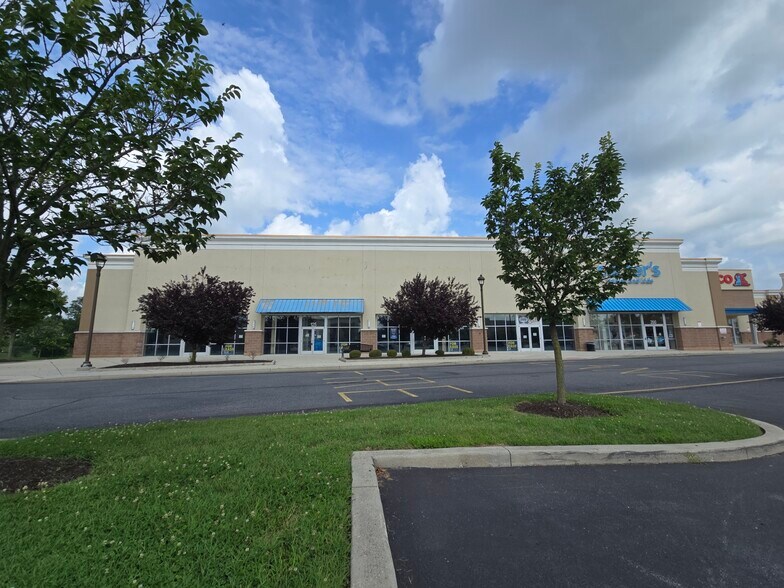 1574 N Dupont Hwy, Dover, DE à louer - Photo du bâtiment - Image 3 de 6