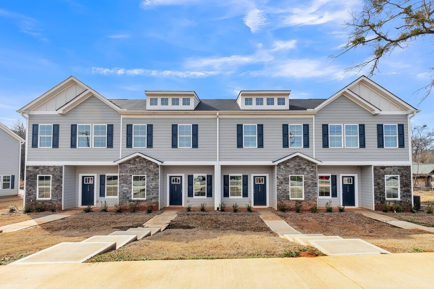 Pendleton Townhome Portfolio portefeuille de 4 propriétés à vendre sur LoopNet.ca - Photo du bâtiment - Image 3 de 26