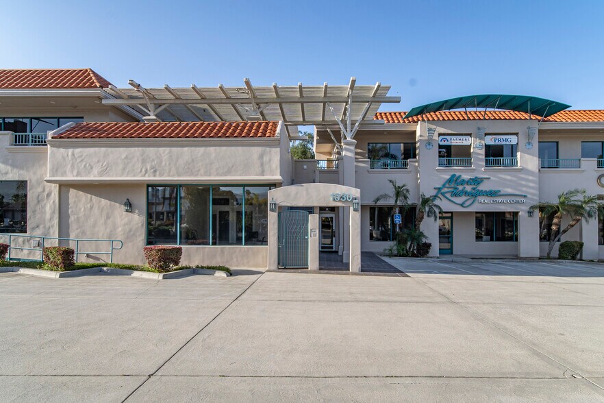 1030 E Route 66, Glendora, CA à louer - Photo du bâtiment - Image 2 de 10