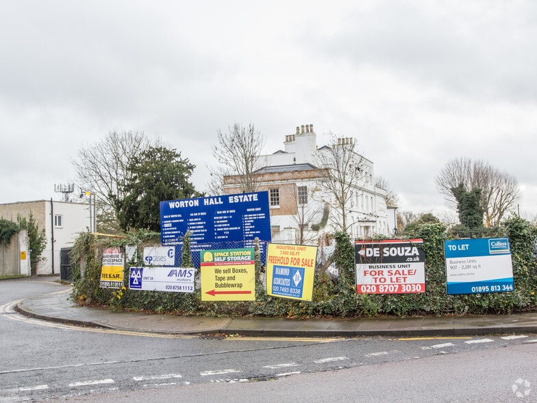 Worton Rd, Isleworth à louer - Photo du bâtiment - Image 3 de 8