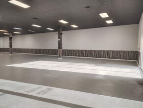 2585-2605 SE Federal Hwy, Stuart, FL for lease Interior Photo- Image 2 of 7