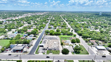 2402-2406 Commercial Ave, San Antonio, TX - Aérien  Vue de la carte - Image1