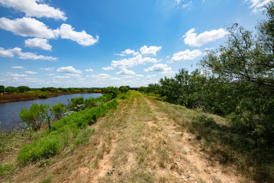 285 Obst Rd, Bulverde, TX à vendre - Photo du bâtiment - Image 2 de 12