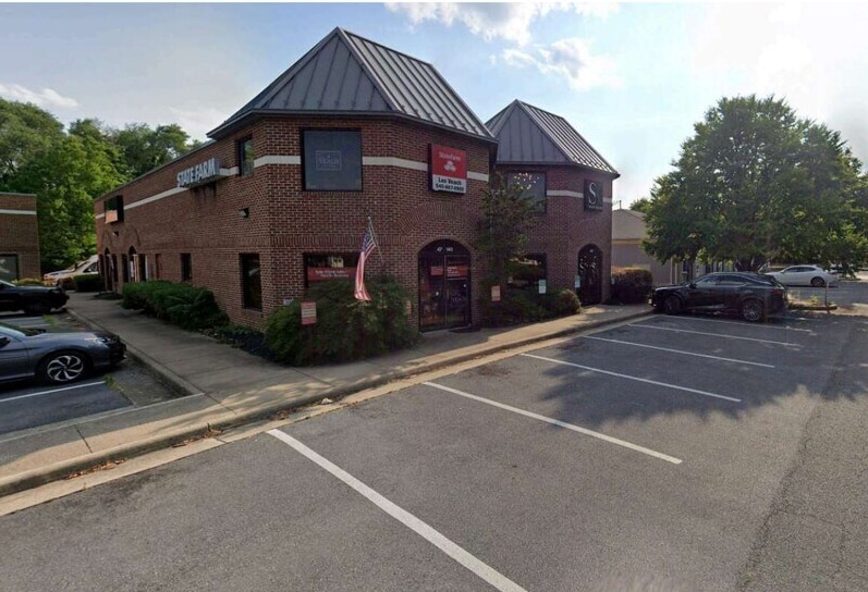 47 W Jubal Early Dr, Winchester, VA for sale - Building Photo - Image 2 of 9
