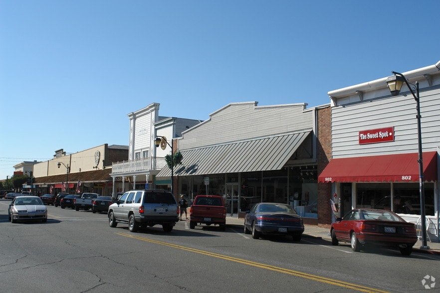 810-812 Lincoln Way, Auburn, CA for lease - Building Photo - Image 2 of 2