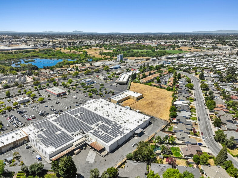 8363-8383 Folsom Blvd, Sacramento, CA for sale - Building Photo - Image 3 of 10