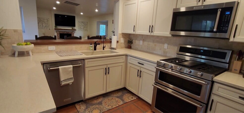 5418 E Yolantha St, Cave Creek, AZ à vendre - Photo du bâtiment - Image 2 de 21