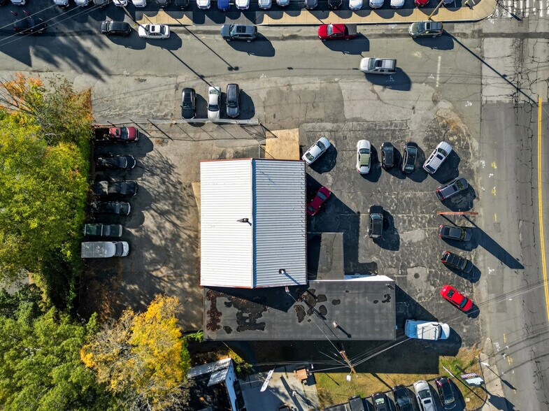 560 River St, Haverhill, MA à vendre - Photo du bâtiment - Image 3 de 19