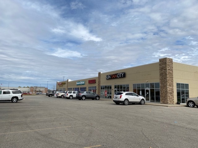 1004 18th Ave NW, Austin, MN for lease Building Photo- Image 1 of 13