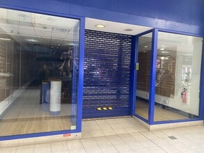 Swan Walk, Burton On Trent for lease Interior Photo- Image 1 of 1