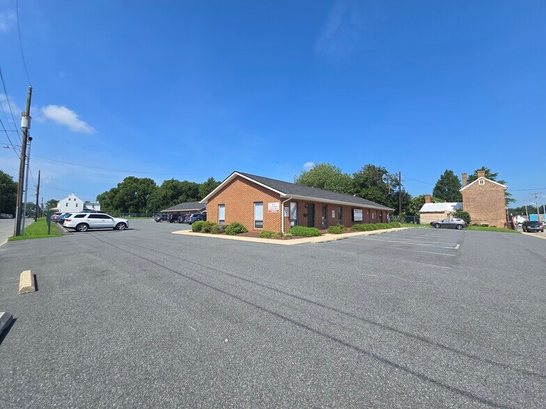 213 N Main St, Smyrna, DE à vendre - Photo du bâtiment - Image 2 de 6