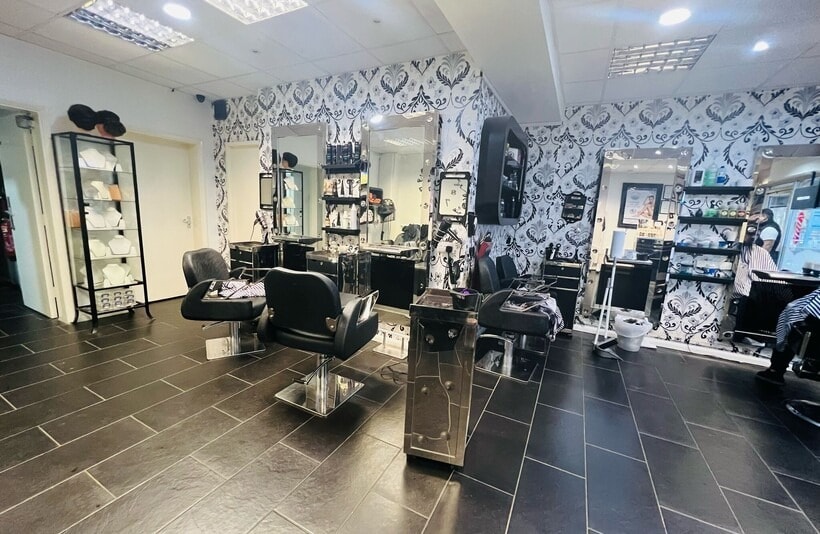125 High St, Tipton for lease Interior Photo- Image 1 of 3