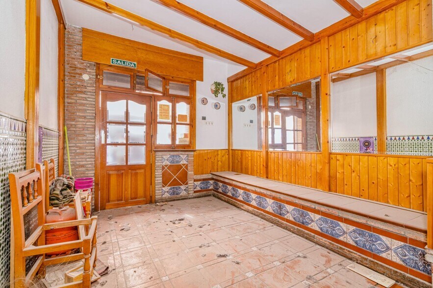 Commerce de détail dans Granada à vendre - Photo du bâtiment - Image 3 de 29