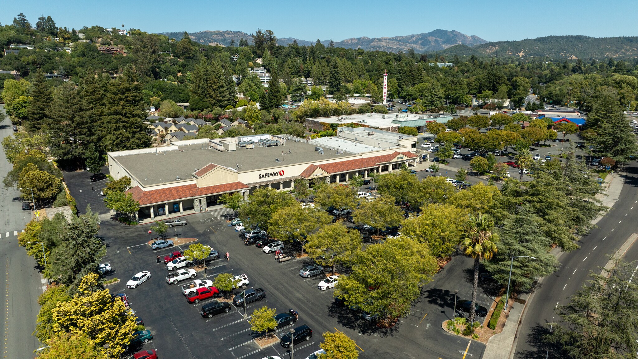 2771 4th St, Santa Rosa, CA à vendre Photo du bâtiment- Image 1 de 1