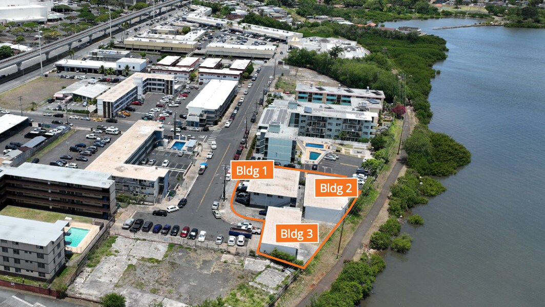 98-125 Lipoa Pl, Aiea, HI for lease Building Photo- Image 1 of 2