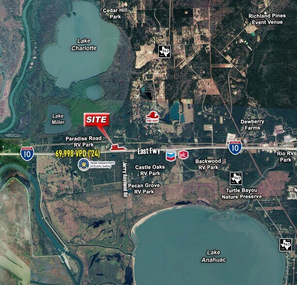 I-10 & Jerry Raymond Rd, Wallisville, TX à vendre - Aérien - Image 2 de 3