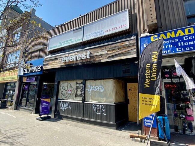 Plus de détails pour 640-644 Danforth Av, Toronto, ON - Commerce de détail à louer