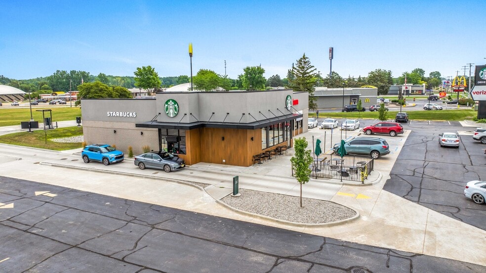 6301 Dixie Hwy, Bridgeport, MI for sale - Building Photo - Image 2 of 3