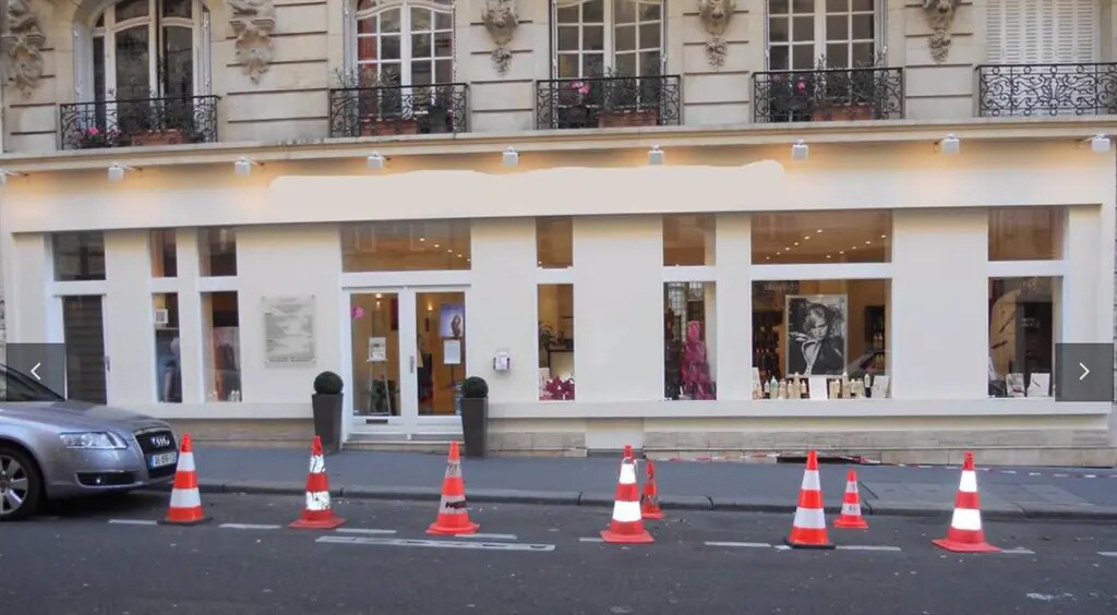 Retail in Paris for lease Building Photo- Image 1 of 3