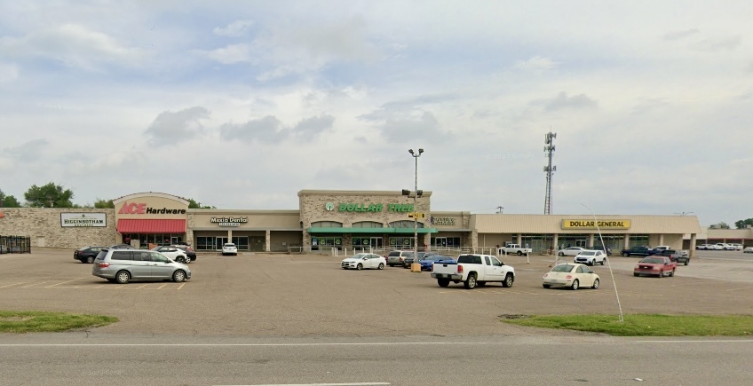 1001 E Milam St, Mexia, TX for lease - Building Photo - Image 1 of 2