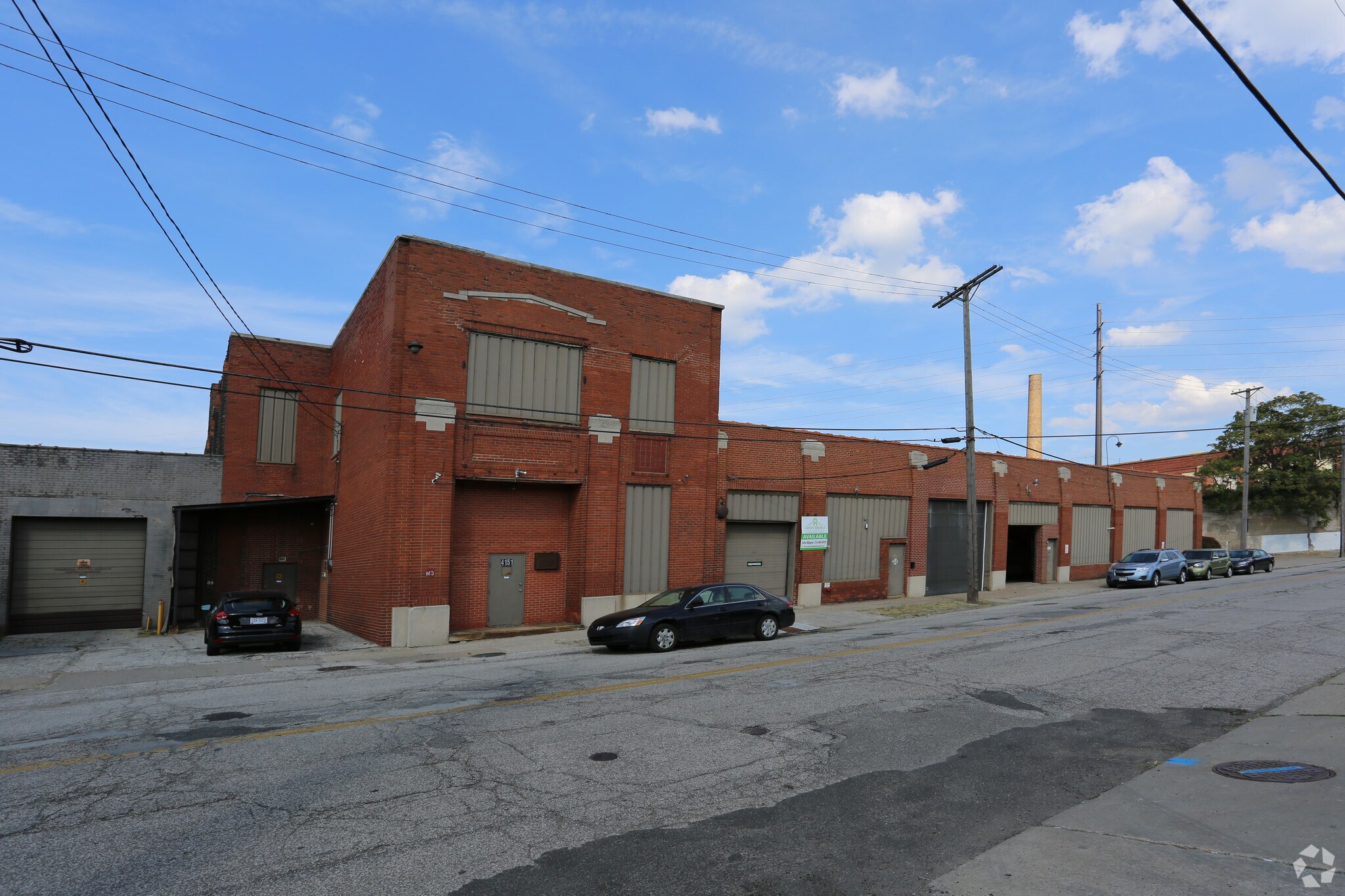 4201 Commerce Ave, Cleveland, OH à vendre Photo principale- Image 1 de 9