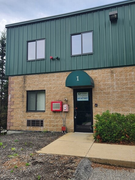 30 Henniker St, Concord, NH for lease - Building Photo - Image 1 of 9