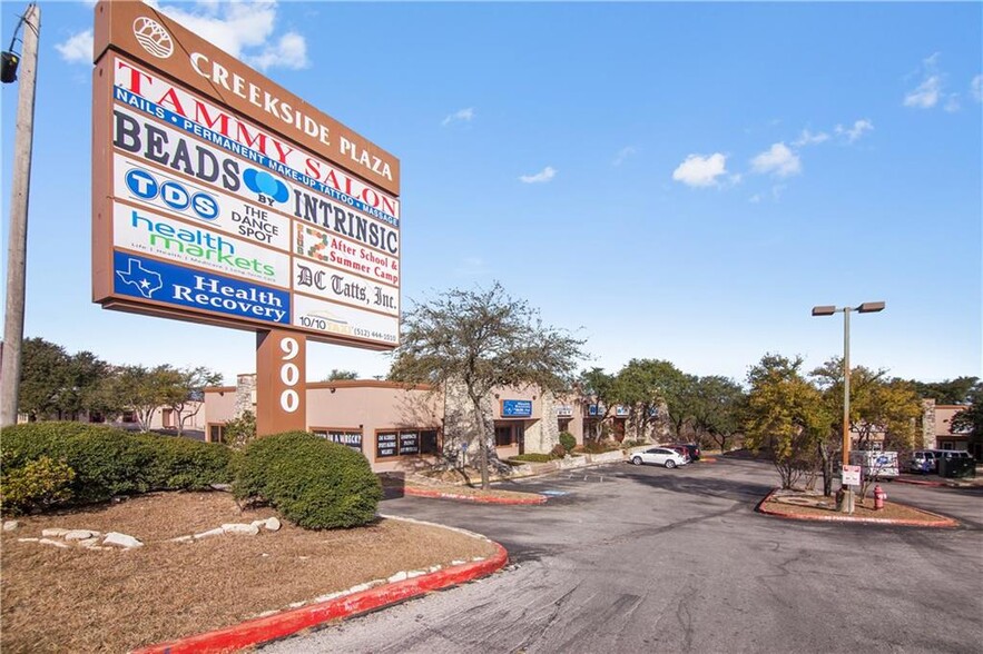 900 Round Rock Ave, Round Rock, TX à vendre - Photo du bâtiment - Image 1 de 1