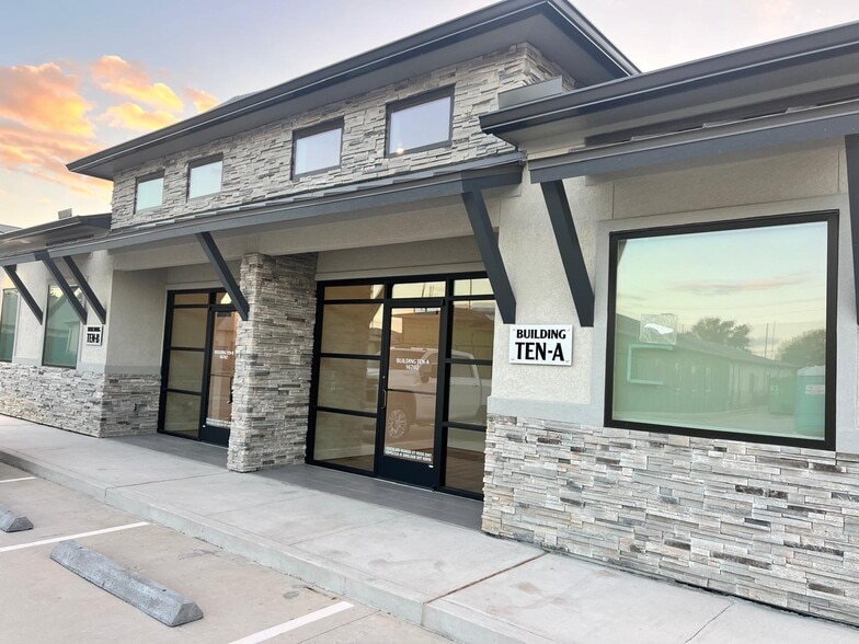 16702 House Hahl Rd, Cypress, TX for lease - Building Photo - Image 3 of 20