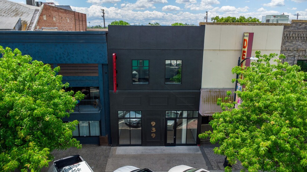 939 10th St, Modesto, CA à louer - Photo du bâtiment - Image 1 de 48