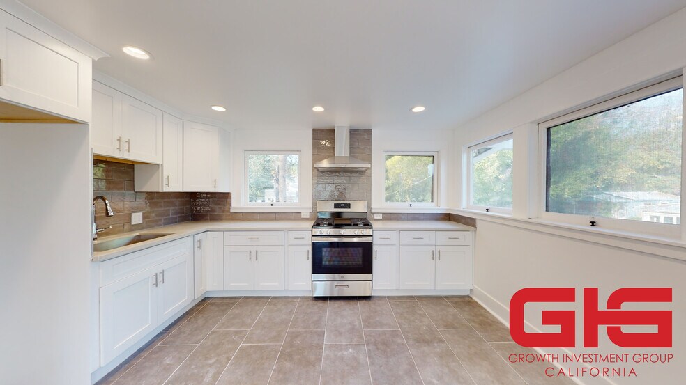 536 N Madison Ave, Pasadena, CA à vendre - Photo du bâtiment - Image 3 de 33