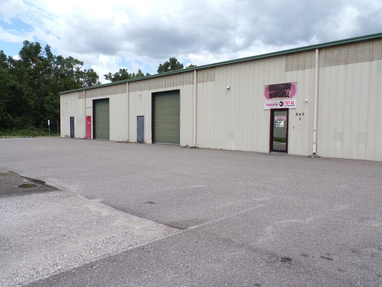 845 Creative Dr, Lakeland, FL for lease - Building Photo - Image 3 of 11