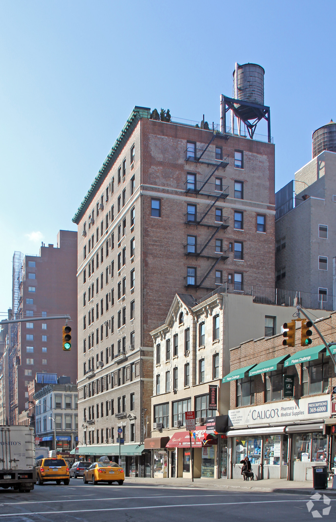 1210-1218 Lexington Ave, New York, NY à louer Photo du b timent- Image 1 de 3